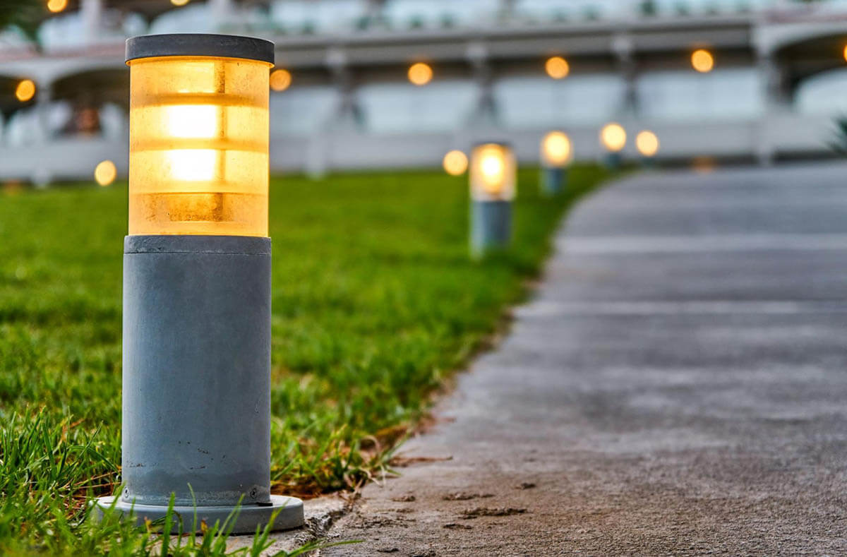 Идеи для освещения дачного участка — стильно, эффектно и недорого