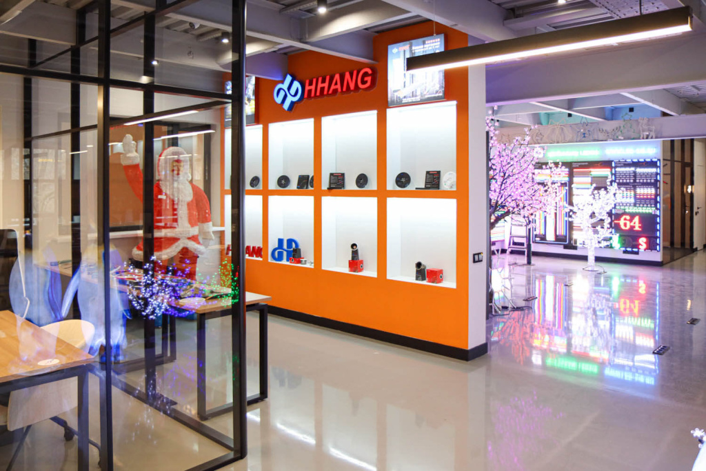 Светодиодное оформление в новом офисе ЛедСиб