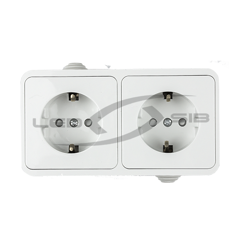 Розетка 2ая с з/к со штр  AQUA  белая п/герм 3123